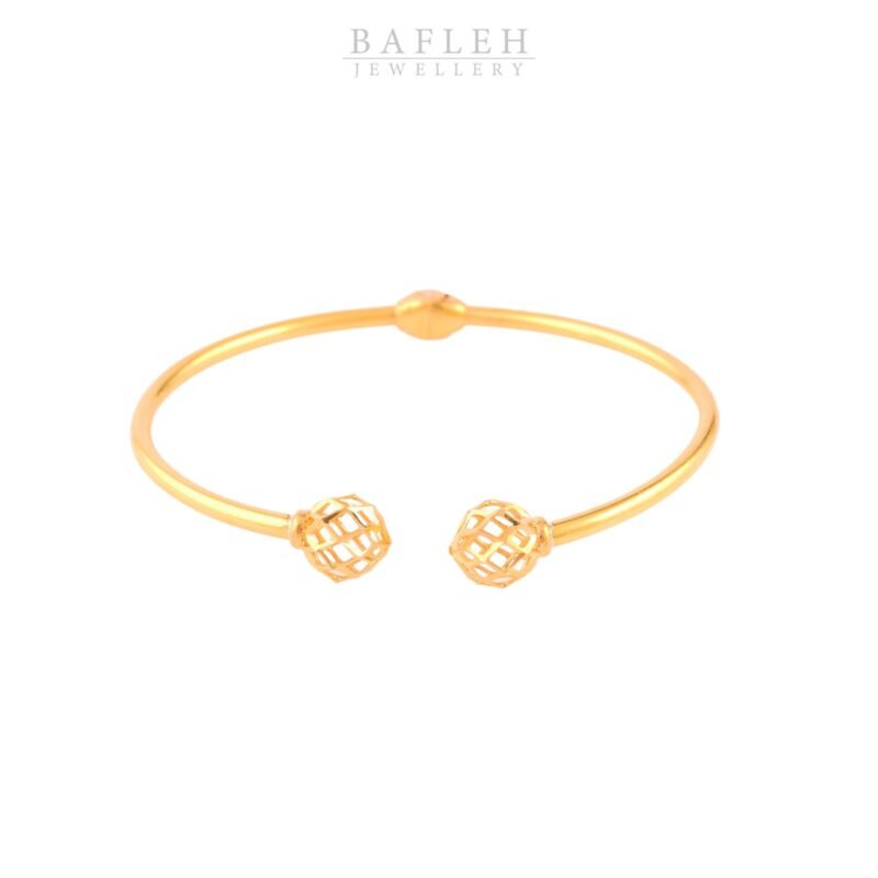 Elevate Your Style with our Exquisite 22kt Gold Bangle!
