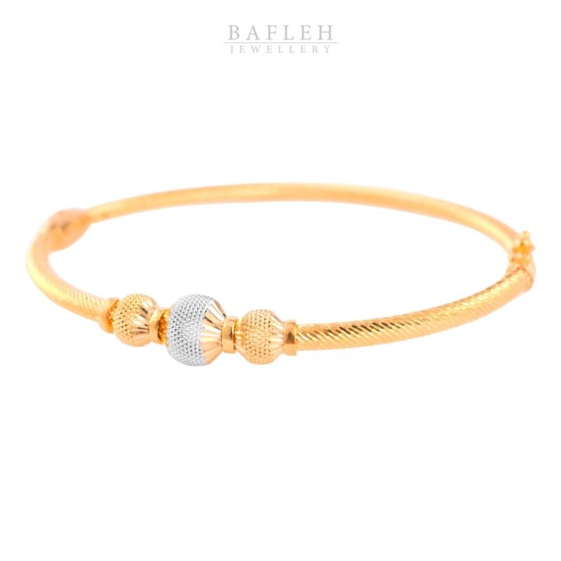 Alternative view of Timeless Elegance: Discover the Beauty of 22kt Gold Bangle!