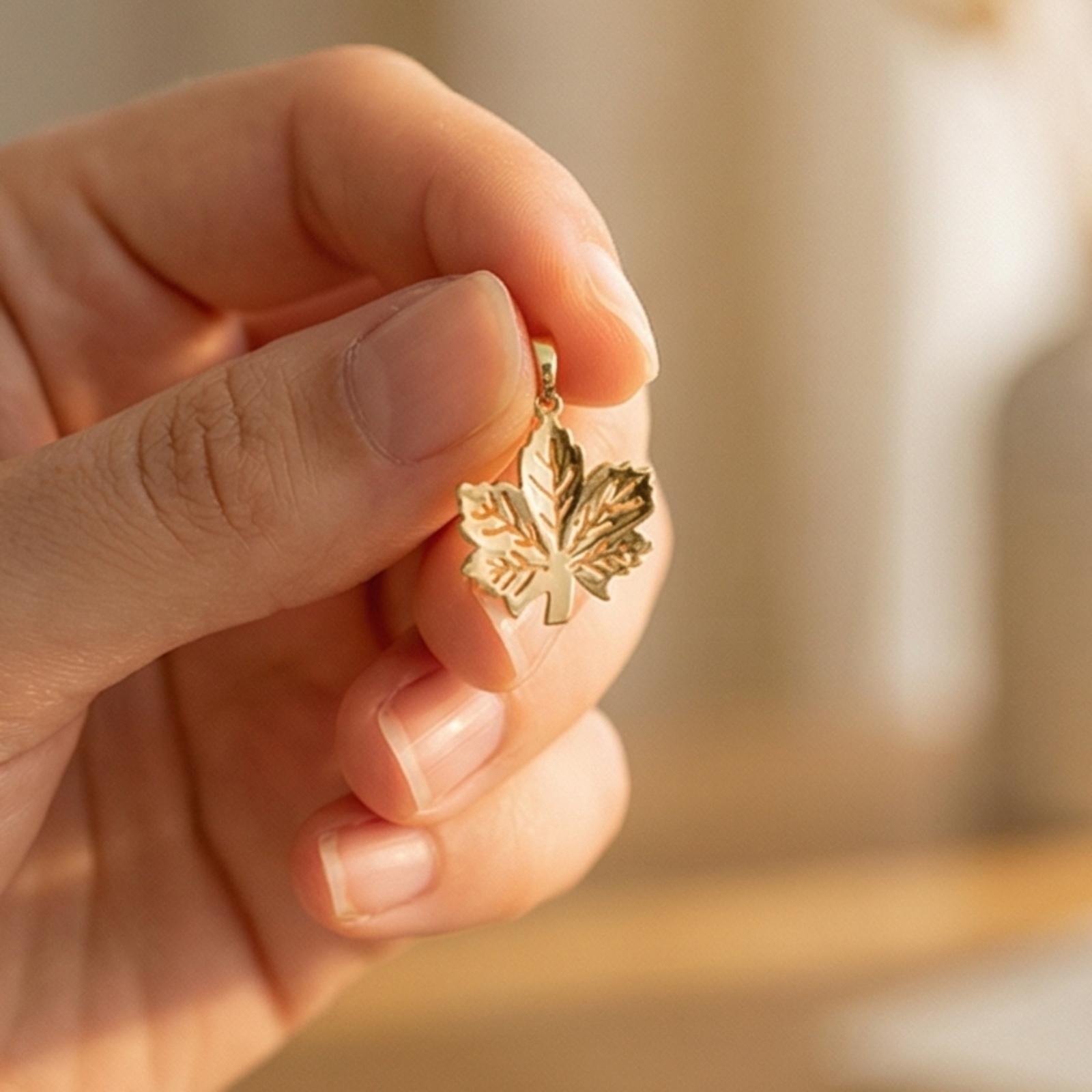 Sleek and Stylish 18K Gold Pendant Set Designed for a Graceful and Confident Look - Image 3