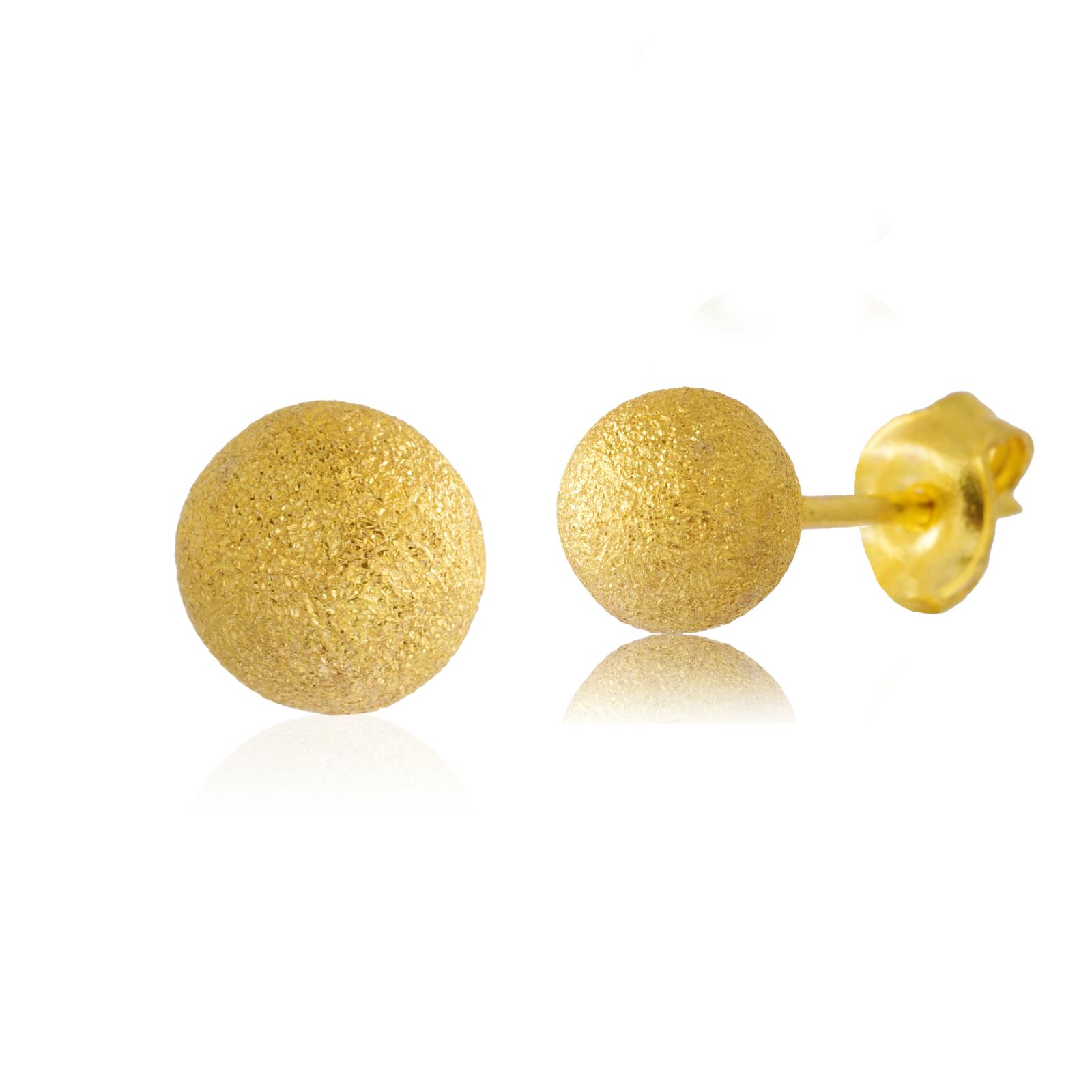 Sophisticated 18K Gold Pendant Set Crafted to Deliver Lasting Shine and Beauty - Image 5