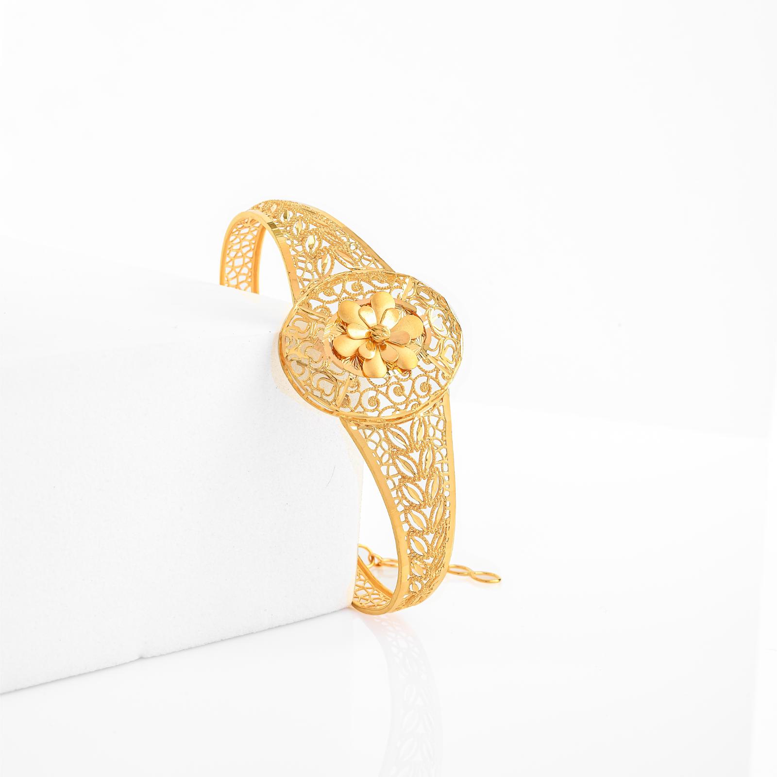 Timeless Beauty: 22kt Gold Bangles That Redefine Elegance - Image 4