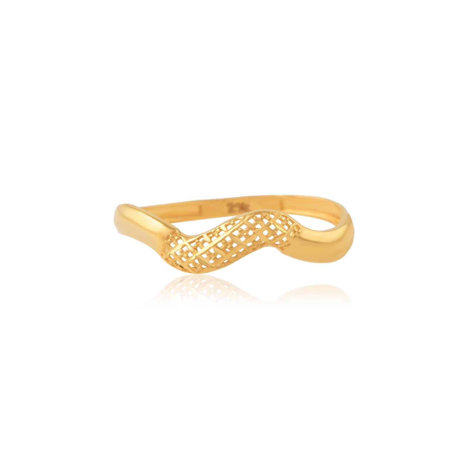 Shimmer and Shine This Season with 21K Gold Necklace Sets - Image 10