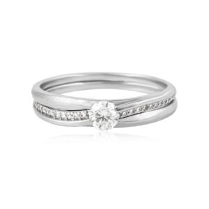 Alternative view of Make the Perfect Proposal with Sparkling Diamond  Ring
