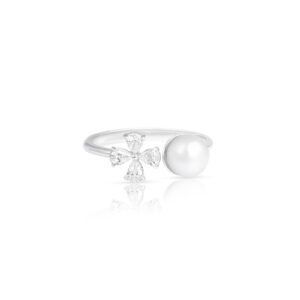 Alternative view of A Perfect Harmony of Brilliance and Purity ? Dazzling Diamonds Embrace a Radiant Pearl, Exclusively at Bafleh Jewellery.