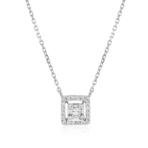 Everyday Glamour: Lightweight Diamond Necklace to Elevate Your Look