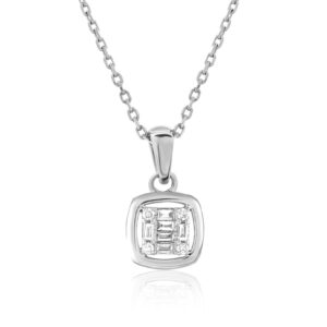 Delicate Sparkle: Lightweight Diamond Necklace for Effortless Daily Elegance