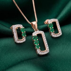 Luxury Natural Diamond Pendant Set Crafted in 18K Gold